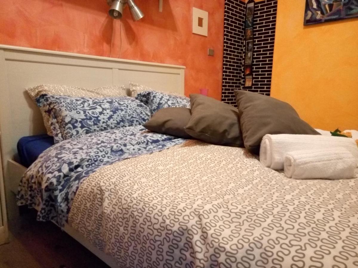 "Private Room" Stanza Privata With Private Bathroom - Shared Kitchen And Beautiful Terrace On Taormina Center Hostel Taormina Bagian luar foto